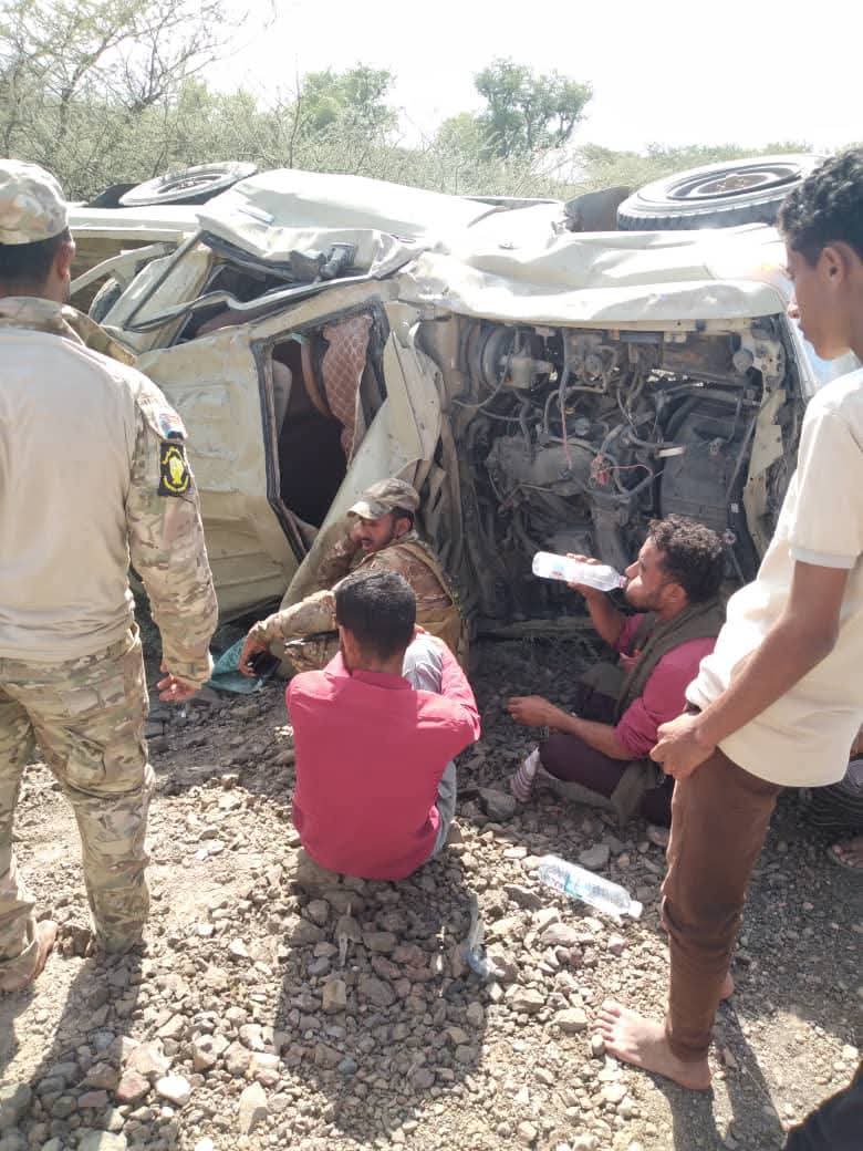 حادث مروري يعرّض مرافقين للدكتور ناصر الخبجي لإصابات حرجة
