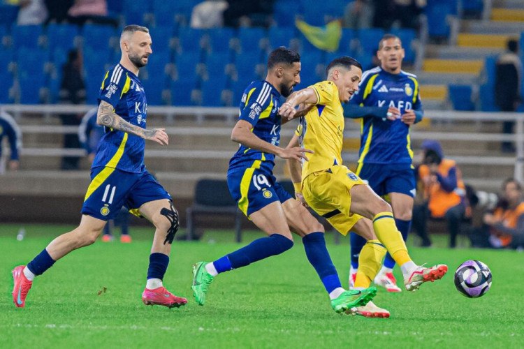 النصر يتعادل مع التعاون بهدف لكل منهما في الدوري السعودي