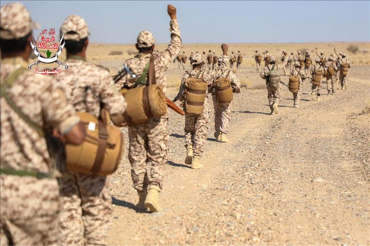 قوات العمالقة الجنوبية تنفّذ مسيرًا عسكريًّا