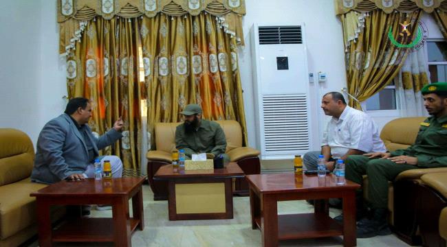 العميد الوالي يستقبل مدير عام فرع شركة النفط بالعاصمة عدن