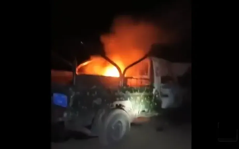 إحراق أطقم حوثية في قيفة