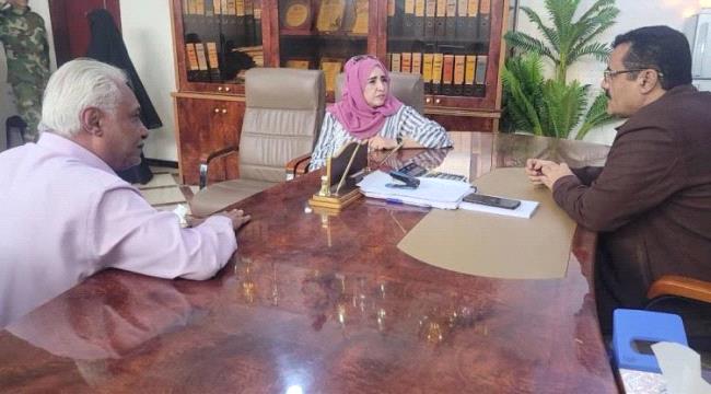 الداؤدي يؤكد استعداده التعاون مع نقابة الصحفيين الجنوبيين بالعاصمة عدن