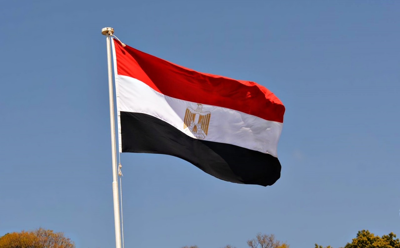 مصر تشدد على أمن وسلامة الملاحة في البحر الأحمر
