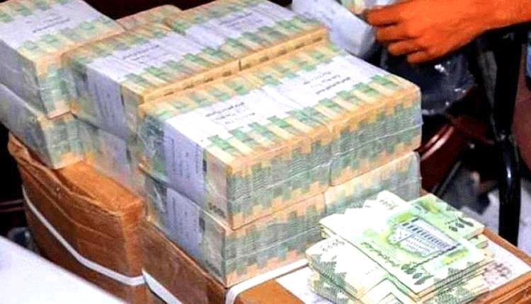 وزارة المالية تنفي صرف المرتبات الموظفين النازحين