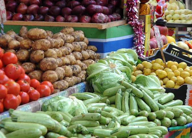 السبت.. تعرّف على أسعار الخضروات والفواكه بعدن