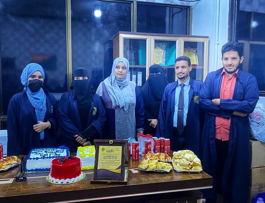 إختتام الفترة التدريبية لطلاب المعهد العالي للقضاء في نيابة الصناعة والتجارة بعدن