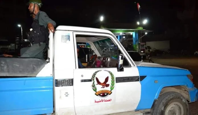 ضبط مطلوبين أمنيًا بتعز
