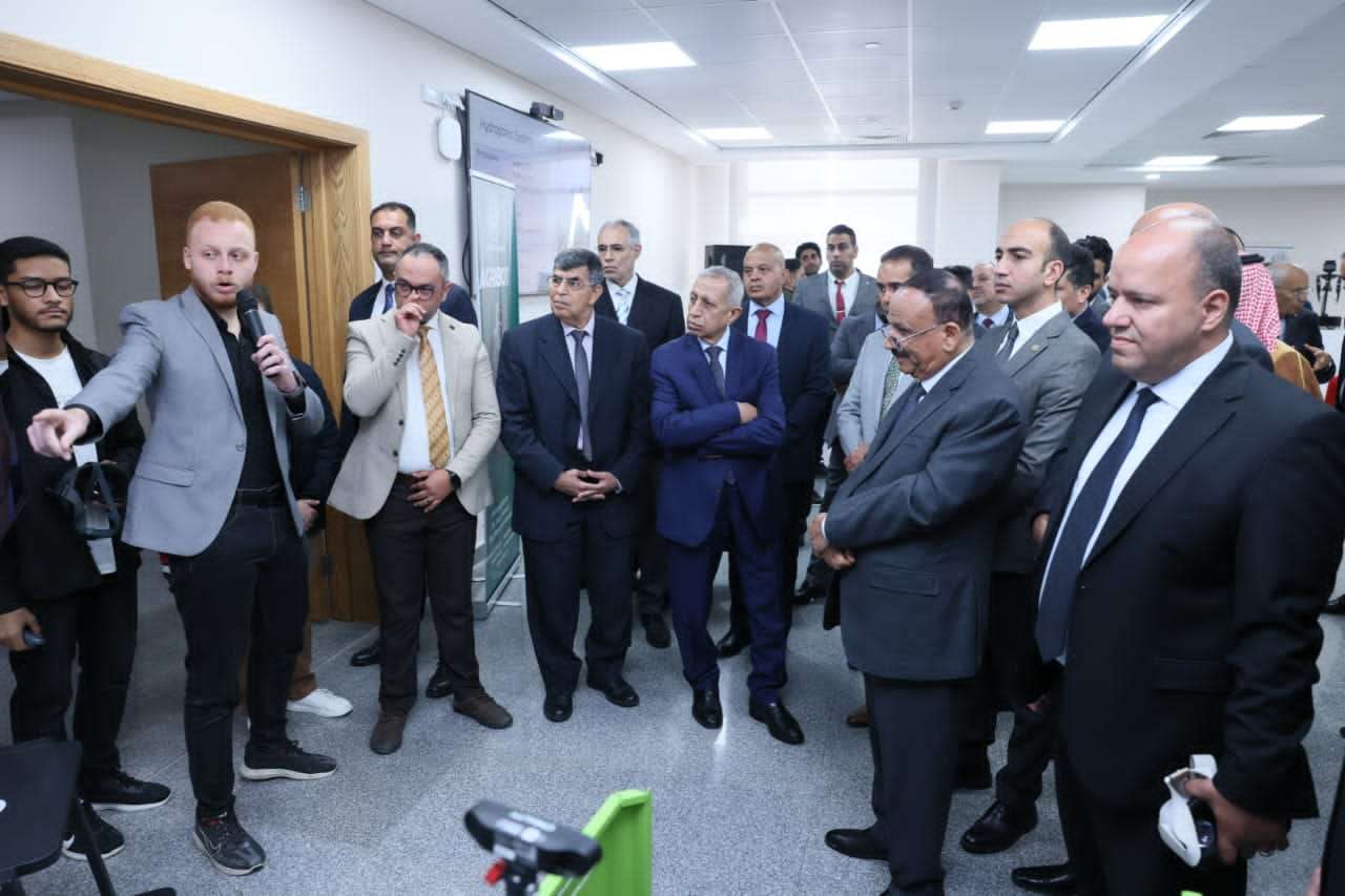 وزير النقل يزور فرع الأكاديمية العربية للعلوم والتكنولوجيا والنقل البحري في مدينة العلمين الجديدة بمصر الشقيقة
