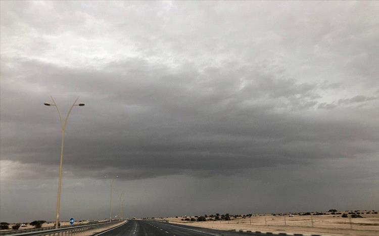 الأرصاد الجوية تحذر من أمطار رعدية ورياح في عدة مناطق