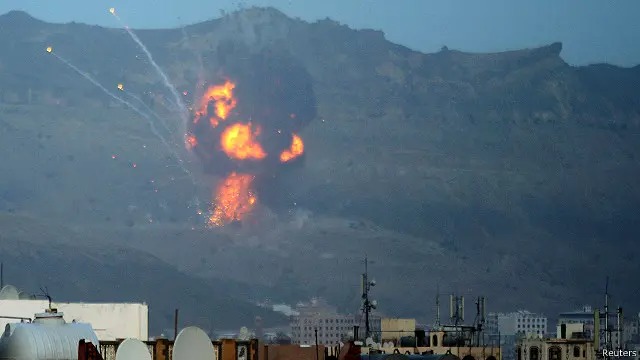 استهداف مخازن أسلحة حوثية بالحديدة وحجة