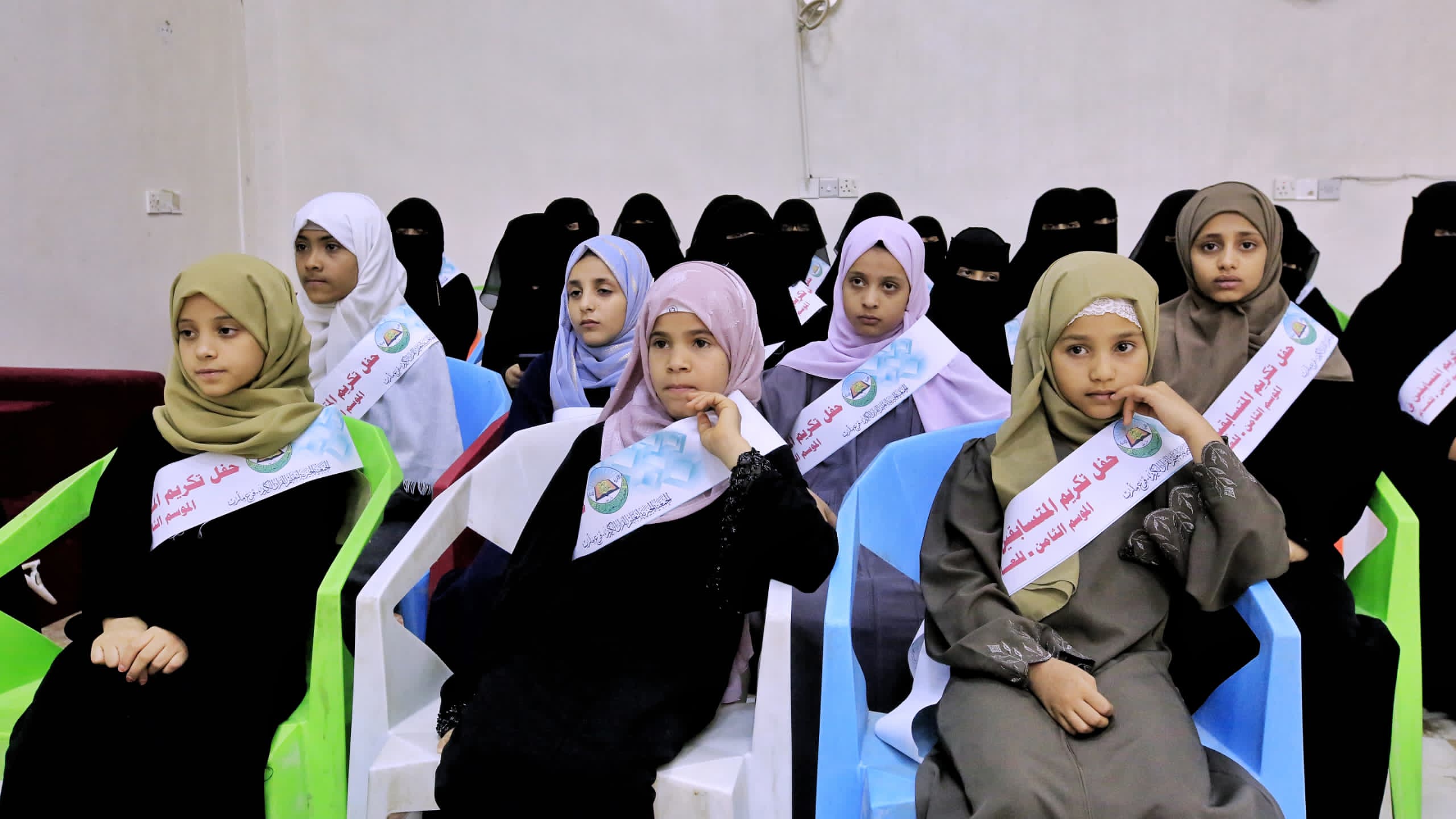 مأرب : تكريم 60 حافظاً وحافظة في مسابقة لالىء القران للموسمها الثامن