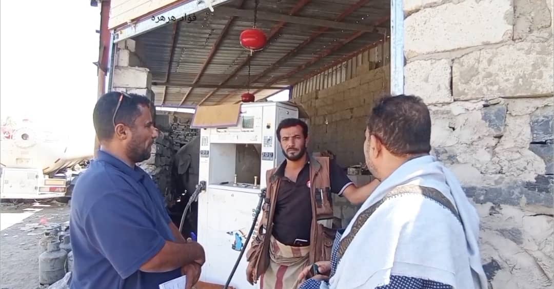 الضالع.. مكتب الصناعة والتجارة بالحصين ينفذ حملة تفتيش ميدانية في سناح