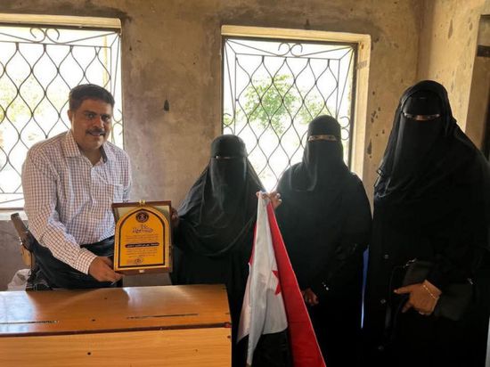 انتقالي حضرموت يكرم المناضلة أم هارون