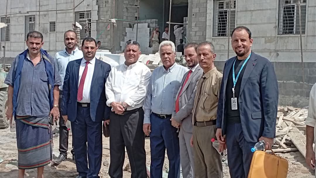 نائب وزير العدل يطّلع على سير الأعمال النهائية لمشروع مبنى محكمة المنصورة الابتدائية بعدن