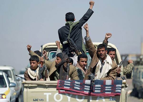 الحوثيون يعتقلون فتيات في صنعاء