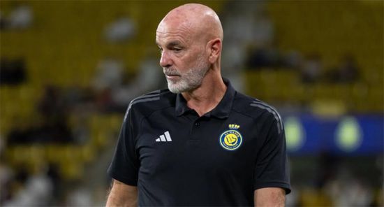 النصر السعودي ينفصل عن مدربه الإيطالي بيولي