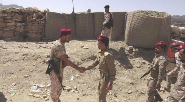 قائد اللواء الأول دعم وإسناد يعايد المرابطين بأبين ويشيد بمستوى الجاهزية واليقظة