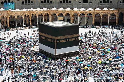 الحجاج المتعجلون يؤدون طواف الوداع بيسر وطمأنينة