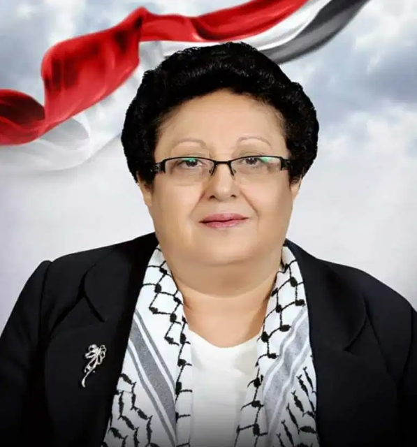 فائقة السيد تجمد نشاطها التنظيمي بحزب المؤتمر الشعبي العام