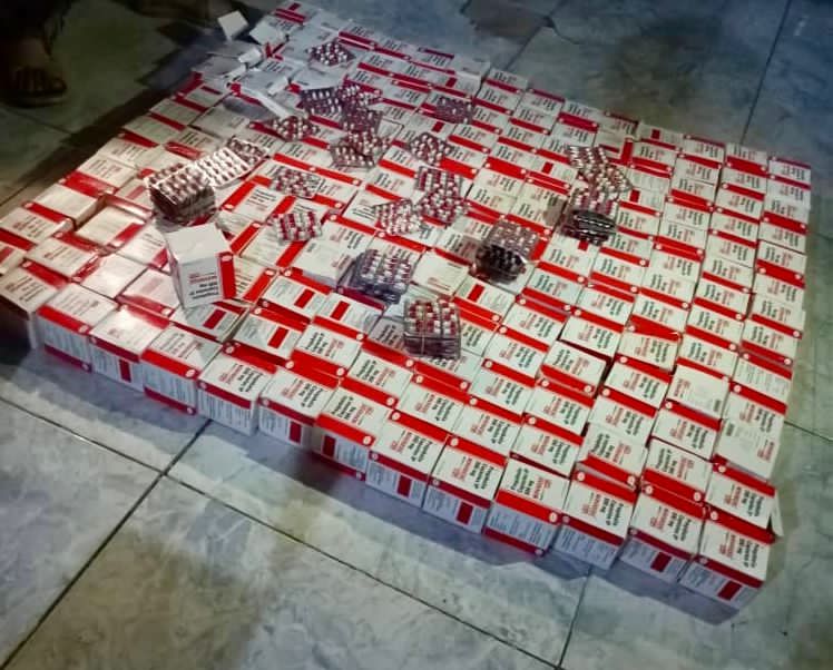 قوات العمالقة الجنوبية تضبط كمية كبيرة من المخدرات في باب المندب