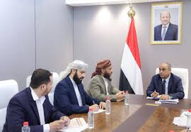رئيس الوزراء يوجه وزارة الأوقاف بإجراء إصلاحات جذرية في ملف الحج والعمرة