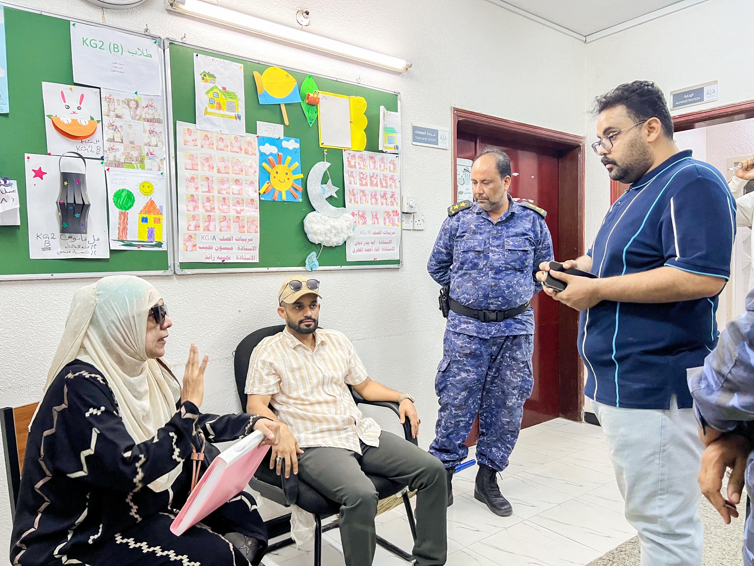 مكتب التربية في صيرة يغلق ثلاث مدارس أهلية مخالفة للرسوم الدراسية