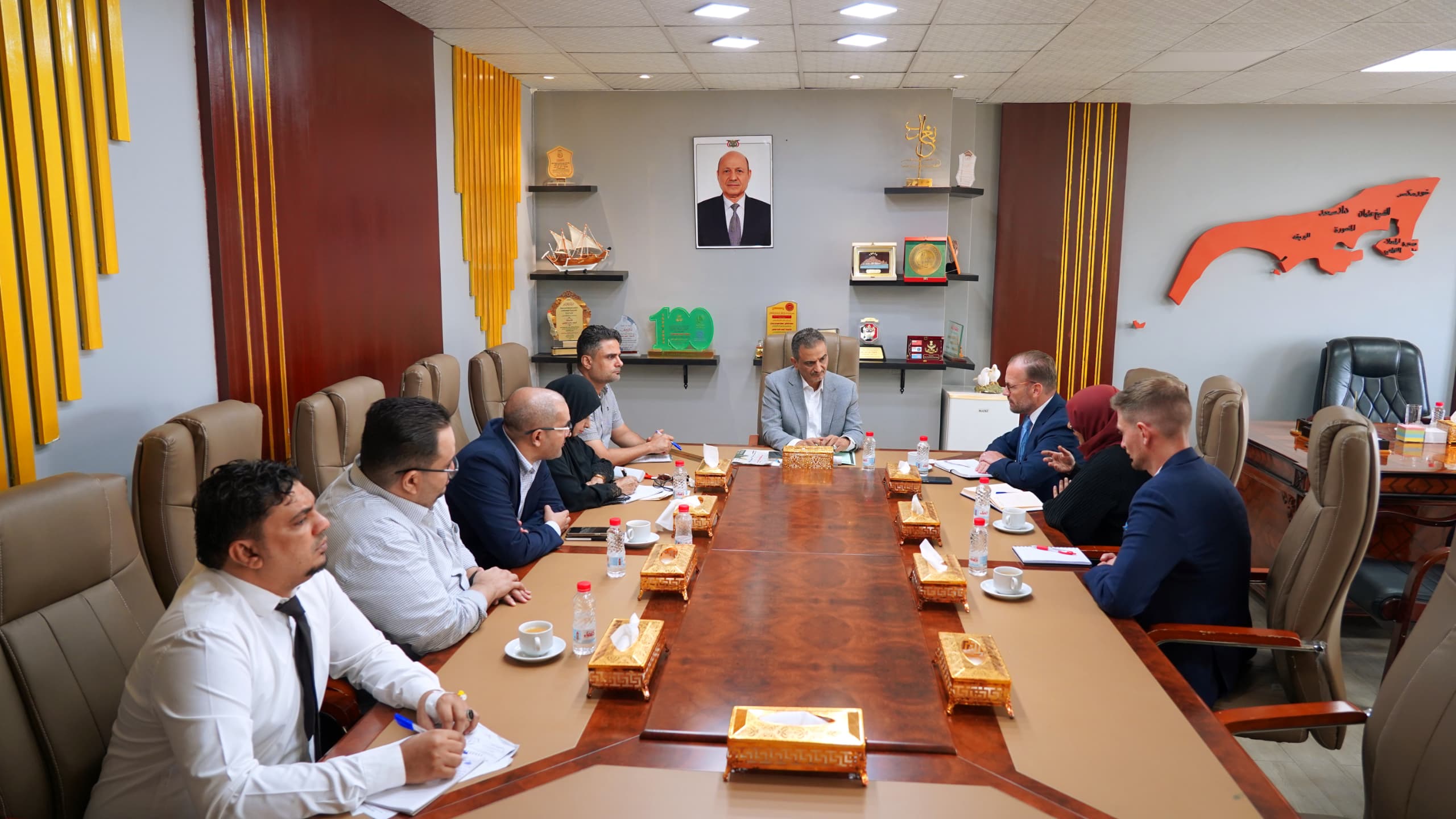 لملس يبحث مع وفد مكتب المبعوث الأممي التحضيرات الجارية لانعقاد المؤتمر الاقتصادي بالعاصمة عدن