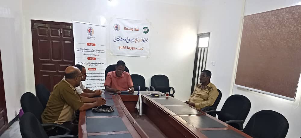 الهيئة الحضرمية لإصلاح ذات البين تناقش تنفيذ فعالية تثقيفية لأمهات الأيتام بالشراكة مع جمعية الصديق التنموية بالمكلا